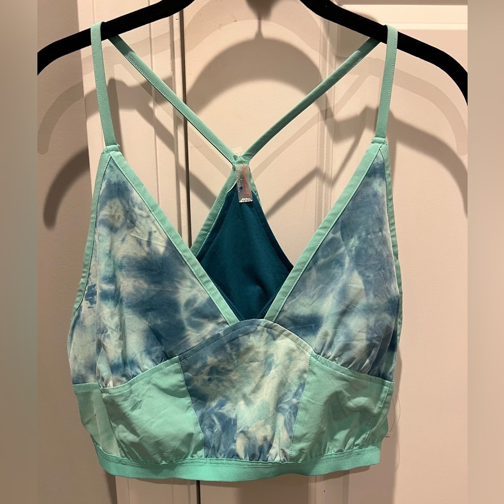 Free People Movement Endless Sunshine
Mesh Back V Strap Crop Size S - Picture 4 of 12